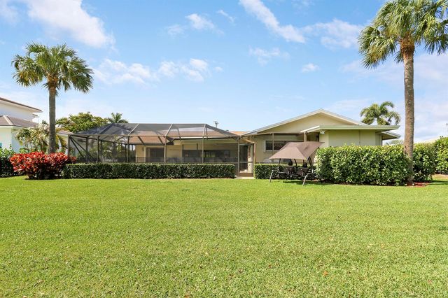 856 Country Club Drive, North Palm Beach, FL 33408