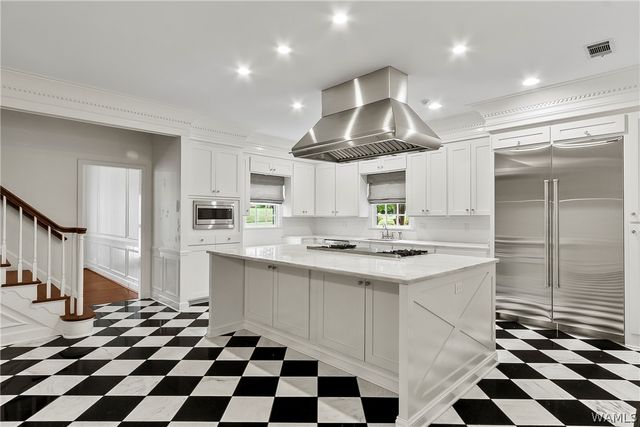 1227 Overlook NE, Tuscaloosa, AL 35406
