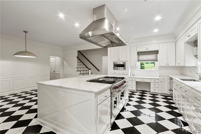 1227 Overlook NE, Tuscaloosa, AL 35406