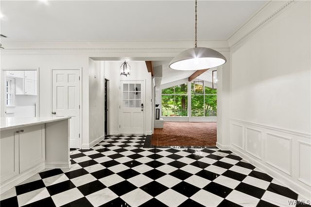 1227 Overlook NE, Tuscaloosa, AL 35406