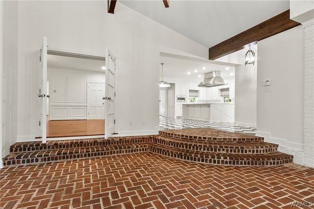 1227 Overlook NE, Tuscaloosa, AL 35406