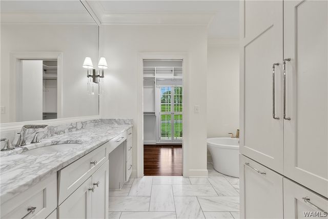 1227 Overlook NE, Tuscaloosa, AL 35406