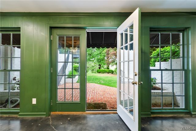 1227 Overlook NE, Tuscaloosa, AL 35406