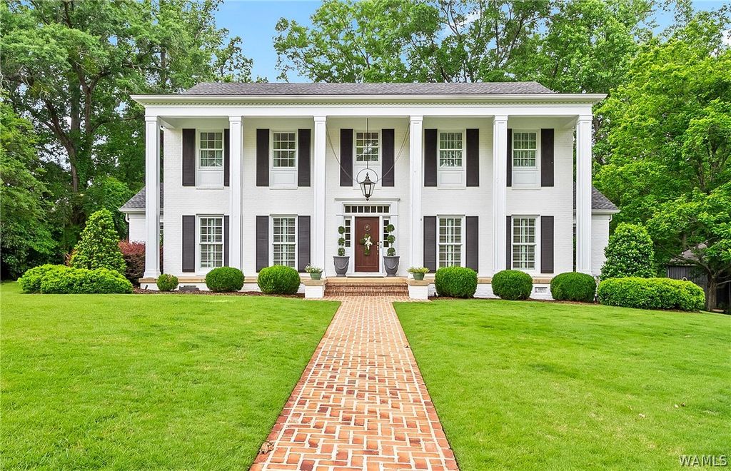 1227 Overlook NE, Tuscaloosa, AL 35406
