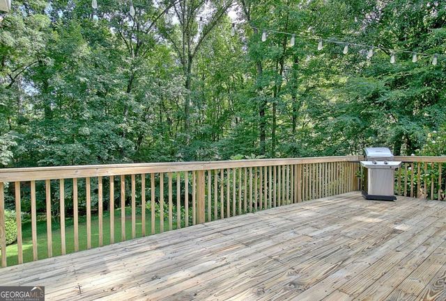 110 Heatherwood Drive, Fayetteville, GA 30215