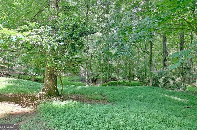 110 Heatherwood Drive, Fayetteville, GA 30215