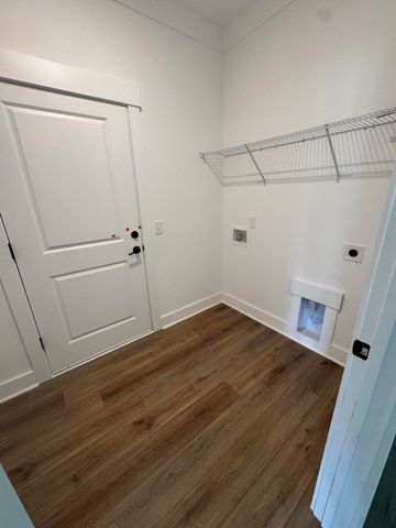 1960 Central Avenue, Summerville, SC 29483