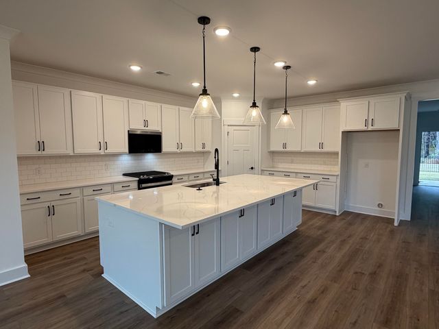 1960 Central Avenue, Summerville, SC 29483