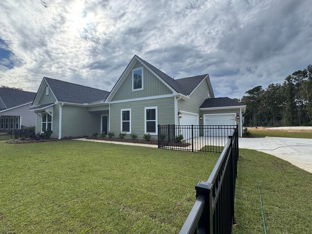 1960 Central Avenue, Summerville, SC 29483