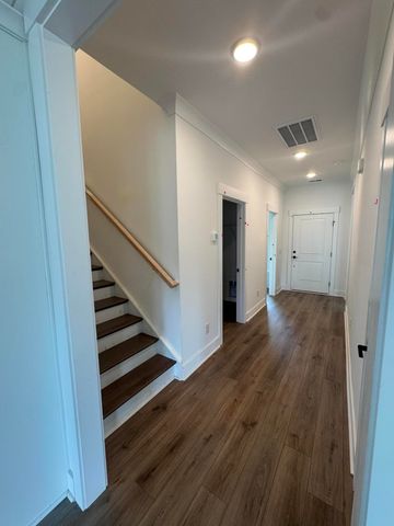 1960 Central Avenue, Summerville, SC 29483