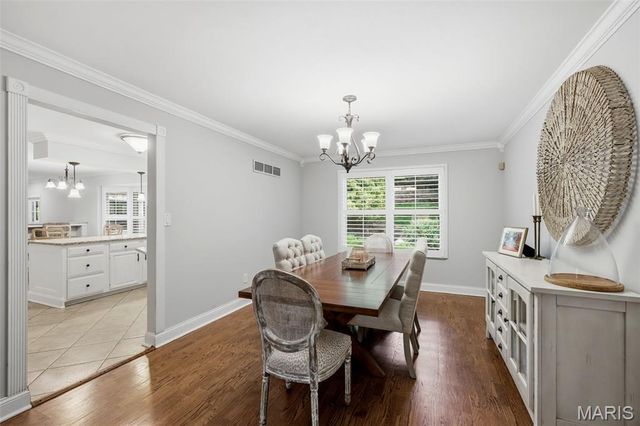 2730 Diamond Ridge Lane, Des Peres, MO 63131