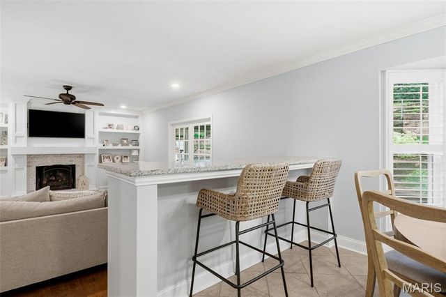 2730 Diamond Ridge Lane, Des Peres, MO 63131