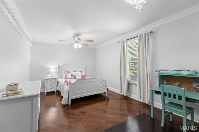 2730 Diamond Ridge Lane, Des Peres, MO 63131
