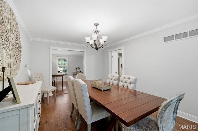 2730 Diamond Ridge Lane, Des Peres, MO 63131