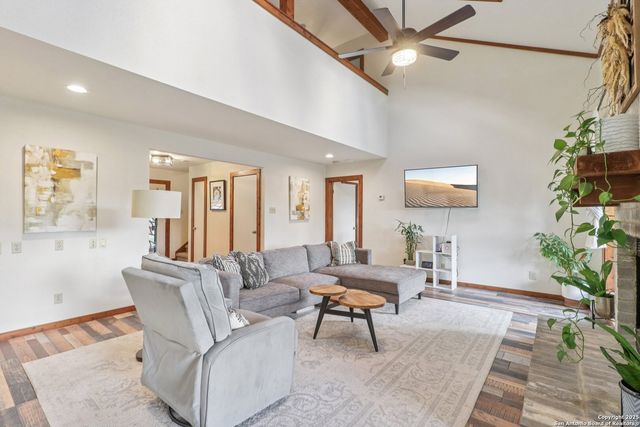 20211 County Road 174, Helotes, TX 78023