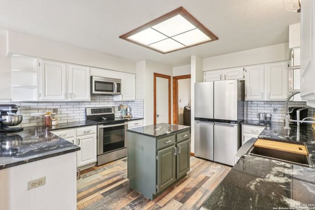 20211 County Road 174, Helotes, TX 78023