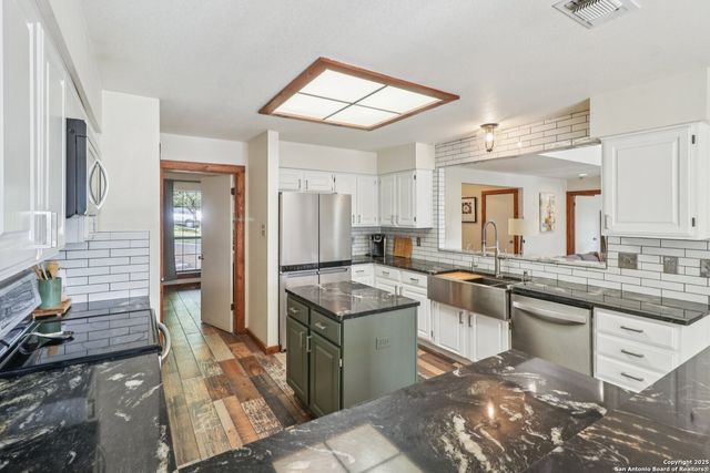 20211 County Road 174, Helotes, TX 78023