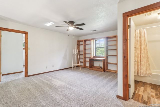 20211 County Road 174, Helotes, TX 78023