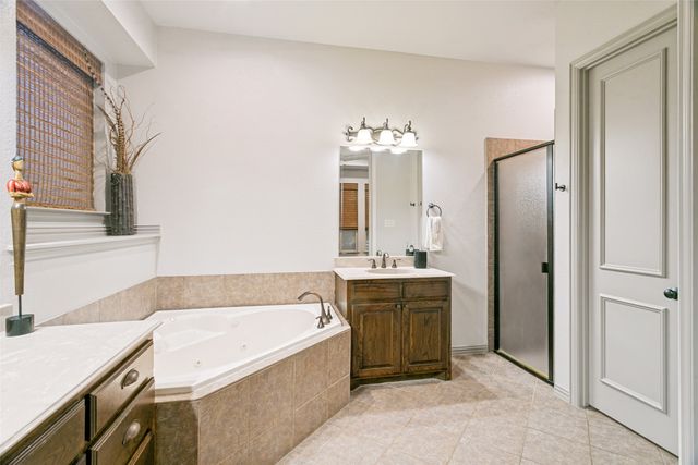 4436 Timber Crest Court, Grapevine, TX 76051