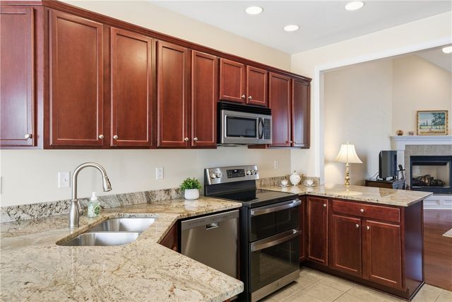 819 Strasburg Dr, Adams Twp, PA 16046