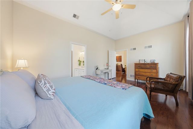 819 Strasburg Dr, Adams Twp, PA 16046