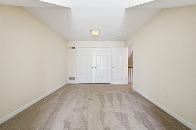 819 Strasburg Dr, Adams Twp, PA 16046
