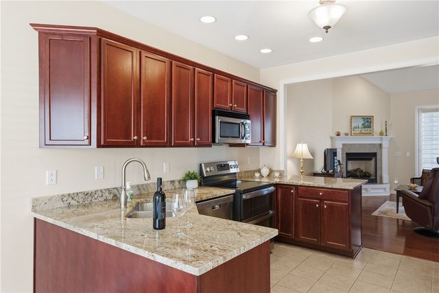 819 Strasburg Dr, Adams Twp, PA 16046