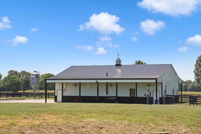 9520A Dyer Rd, Rockvale, TN 37153