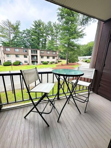3 Greenbriar Drive 204, North Reading, MA 01864