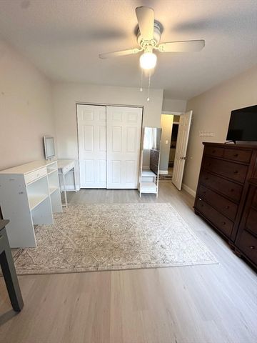 3 Greenbriar Drive 204, North Reading, MA 01864
