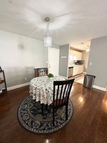 3 Greenbriar Drive 204, North Reading, MA 01864