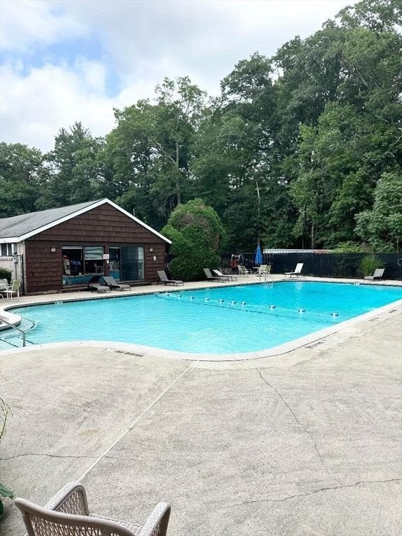 3 Greenbriar Drive 204, North Reading, MA 01864
