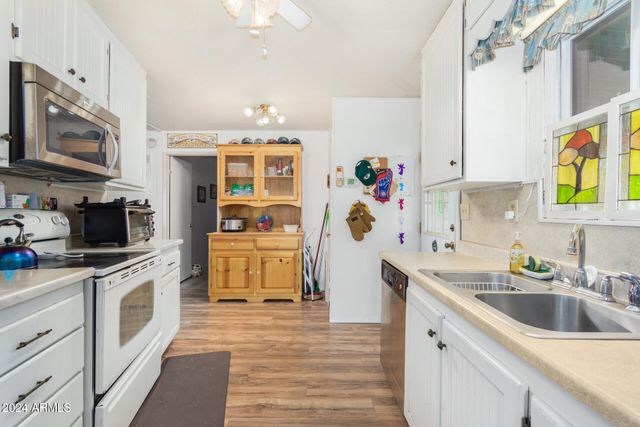 2650 W Union Hills Drive 155, Phoenix, AZ 85027