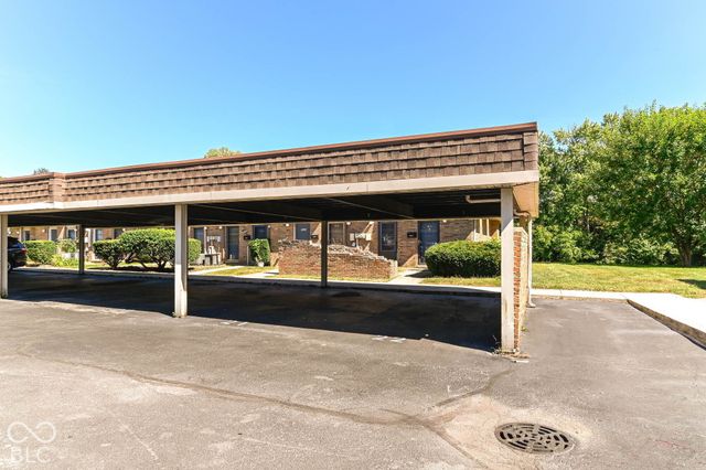 7417 Country Brook Drive, Indianapolis, IN 46260