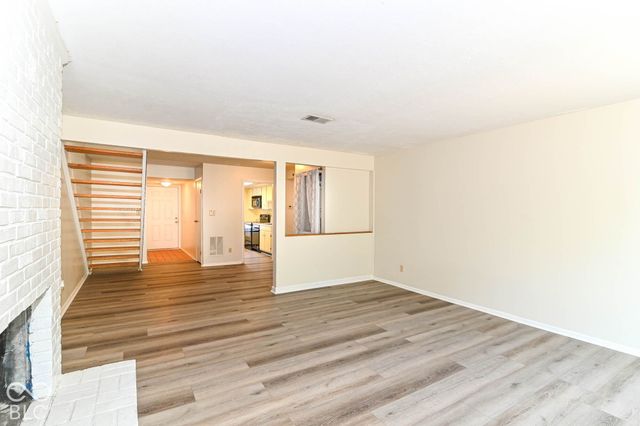 7417 Country Brook Drive, Indianapolis, IN 46260