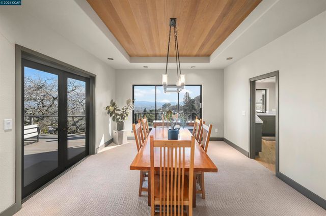 3284 Surmont Dr, Lafayette, CA 94549