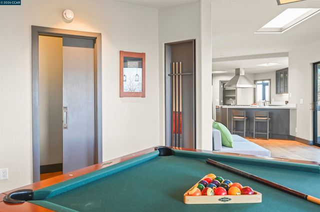 3284 Surmont Dr, Lafayette, CA 94549