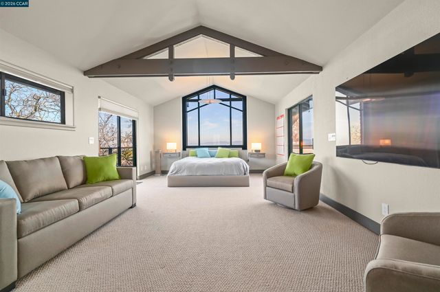 3284 Surmont Dr, Lafayette, CA 94549