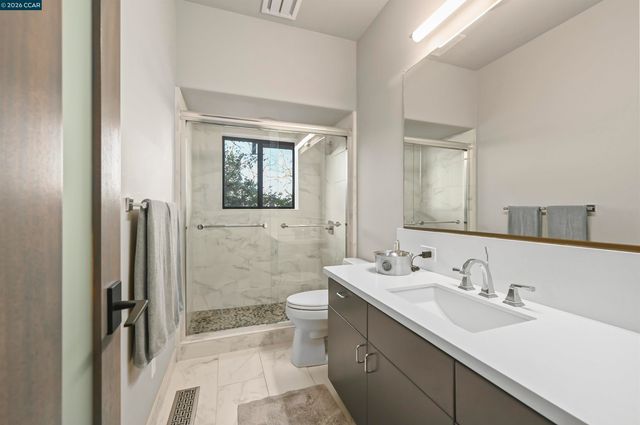 3284 Surmont Dr, Lafayette, CA 94549