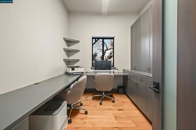 3284 Surmont Dr, Lafayette, CA 94549