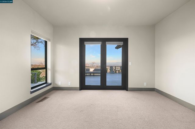 3284 Surmont Dr, Lafayette, CA 94549