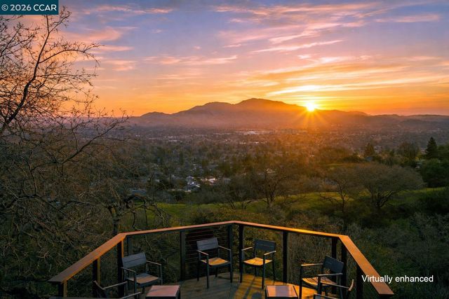 3284 Surmont Dr, Lafayette, CA 94549