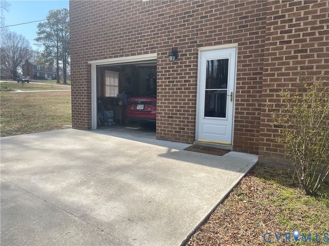 4433 Cochise Trl, Chesterfield, VA 23237