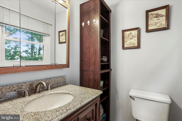 104 LINWOOD CT, Stephens City, VA 22655