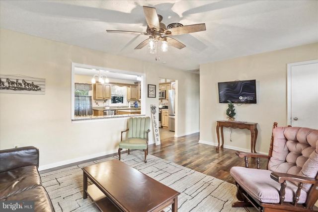 104 LINWOOD CT, Stephens City, VA 22655