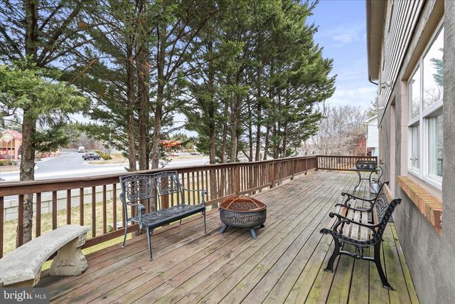 104 LINWOOD CT, Stephens City, VA 22655