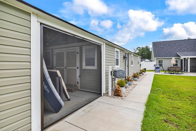 197 Penn Circle, Galivants Ferry, SC 29544