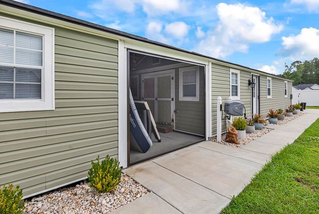 197 Penn Circle, Galivants Ferry, SC 29544