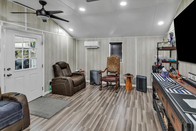 197 Penn Circle, Galivants Ferry, SC 29544