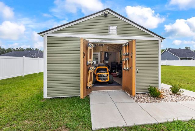 197 Penn Circle, Galivants Ferry, SC 29544